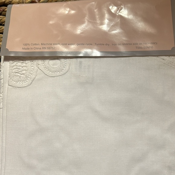 Hand Embellished Topper in Battenburg lace. 36 inches round. Never used. - Picture 6 of 9